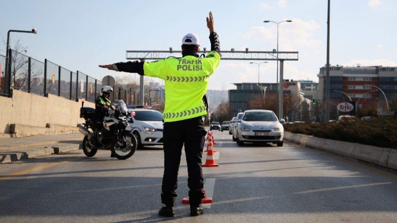 Trafik cezaları sil baştan! İşte madde madde yeni trafik cezaları - Sayfa 2