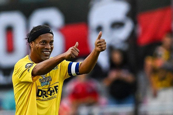 Dünyanın gelmiş geçmiş en iyi futbolcuları resmen açıklandı: Bu liste kavga çıkartır! - Sayfa 3