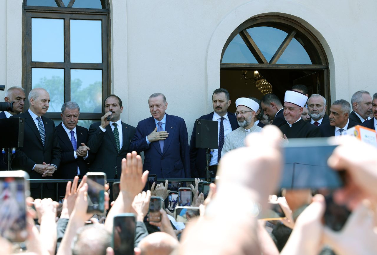 Restore edilen tarihi Gümrükçü İshak Ağa Camii, Cumhurbaşkanı Erdoğan'ın katılımıyla ibadete açıldı - Sayfa 10