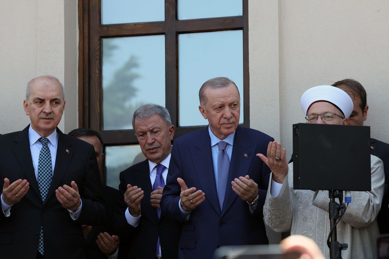 Restore edilen tarihi Gümrükçü İshak Ağa Camii, Cumhurbaşkanı Erdoğan'ın katılımıyla ibadete açıldı - Sayfa 2