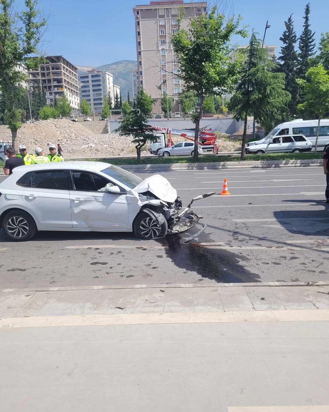 Ölüm Esra'yı halk otobüsünde buldu! Kahramanmaraş'taki feci kazada 1 ölü, 8 yaralı - Sayfa 4