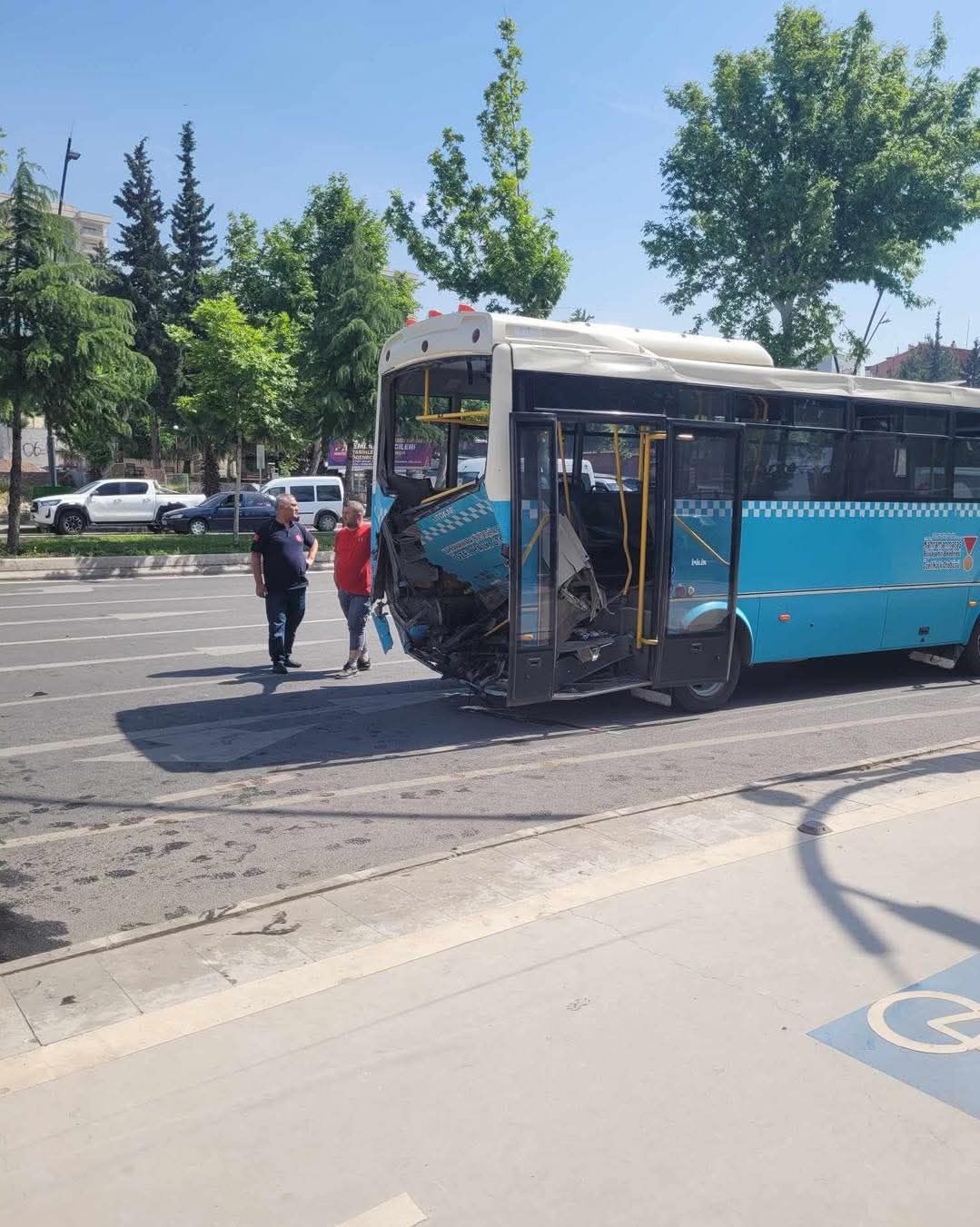 Ölüm Esra'yı halk otobüsünde buldu! Kahramanmaraş'taki feci kazada 1 ölü, 8 yaralı - Sayfa 1