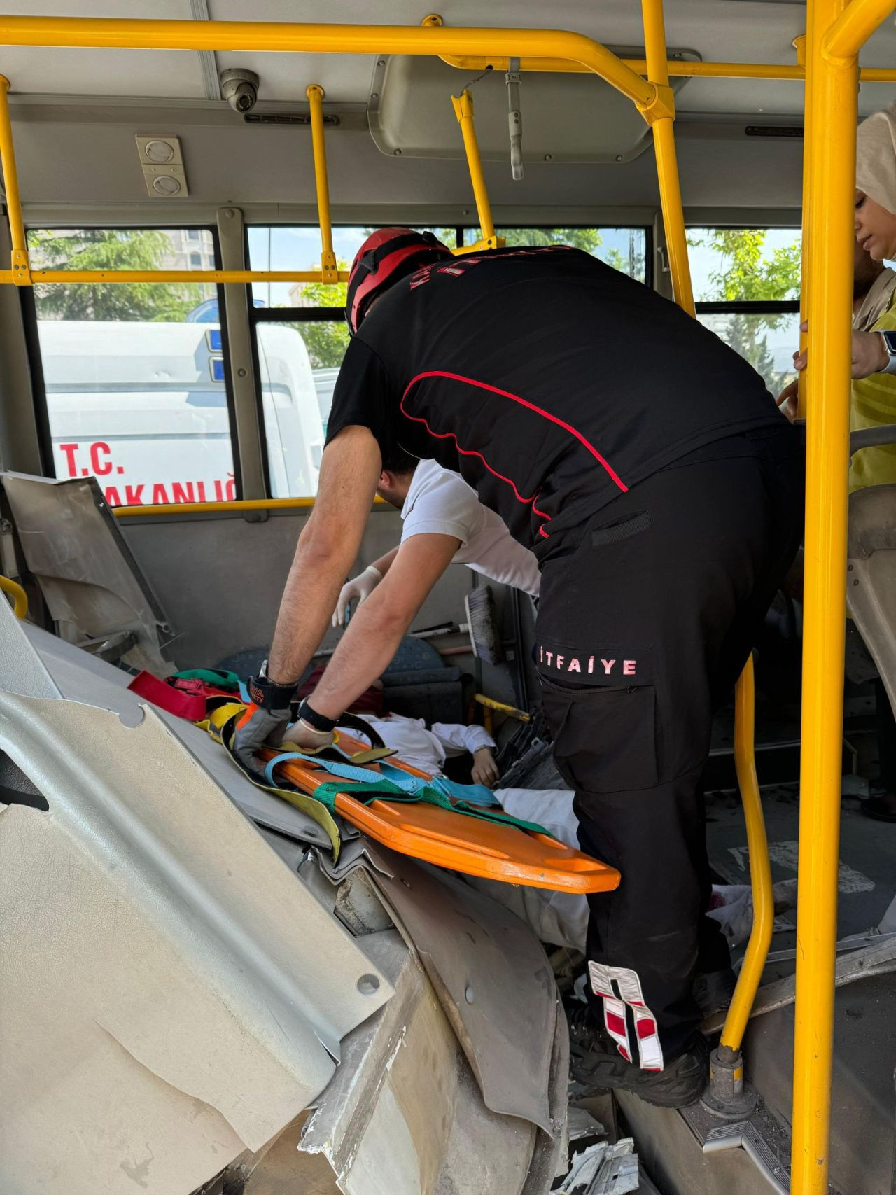Ölüm Esra'yı halk otobüsünde buldu! Kahramanmaraş'taki feci kazada 1 ölü, 8 yaralı - Sayfa 6