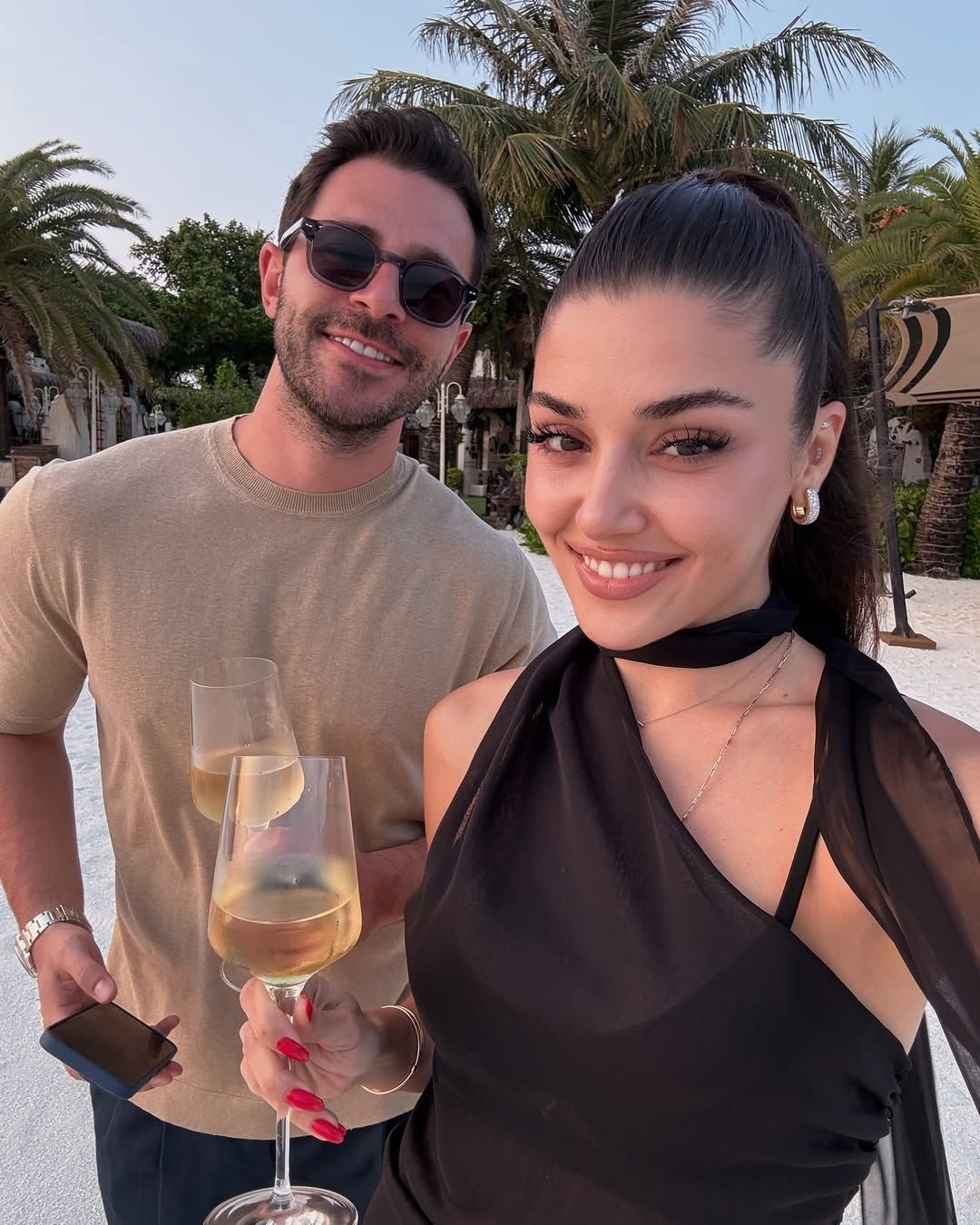 Hande Erçel’den Hakan Sabancı ile yeni aşk pozu! - Sayfa 3