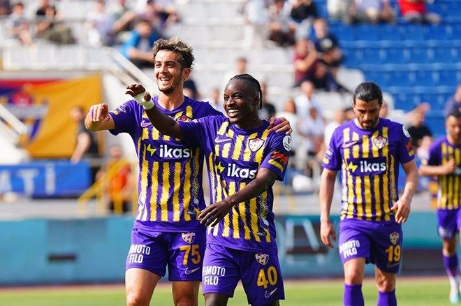 Arda Turan maç sonunda veda etti! Yeni teknik direktör kim olacak? - Sayfa 1