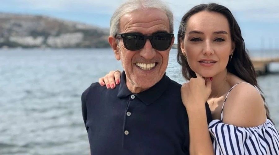Babası Edip Akbayram'ın vefatının ardından sahnelere ara veren Türkü Akbayram'dan sürpriz karar! - Sayfa 2