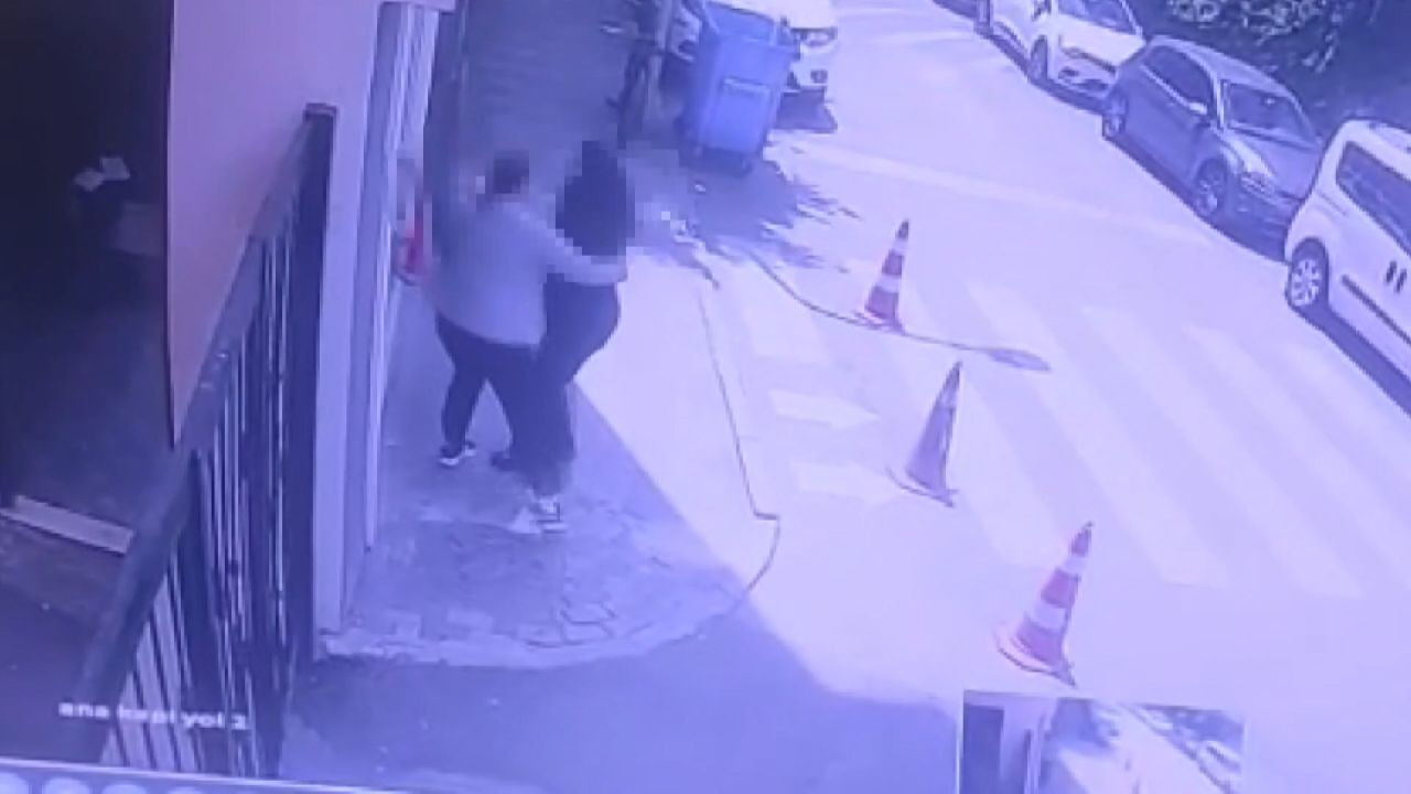 Üsküdar’da liseli kız okul tuvaletinde arkadaşını sırtından bıçakladı - Sayfa 5