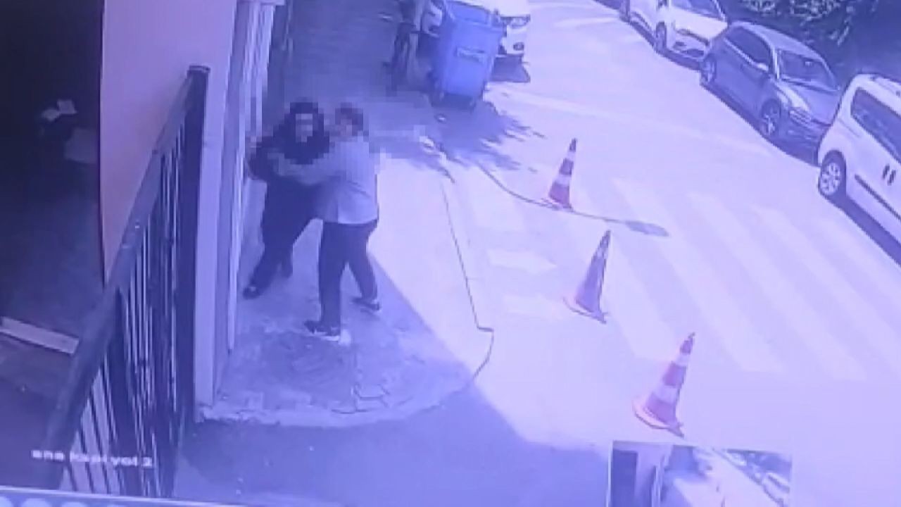 Üsküdar’da liseli kız okul tuvaletinde arkadaşını sırtından bıçakladı - Sayfa 4