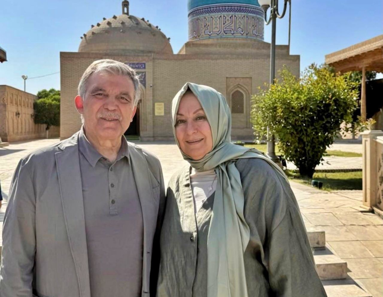 Uzun süredir gözlerden uzaktaydı... Abdullah Gül emeklilikte “Altın Çağ” turuna çıktı! Orta Asya çıkarmasından dikkat çeken kareler - Sayfa 1