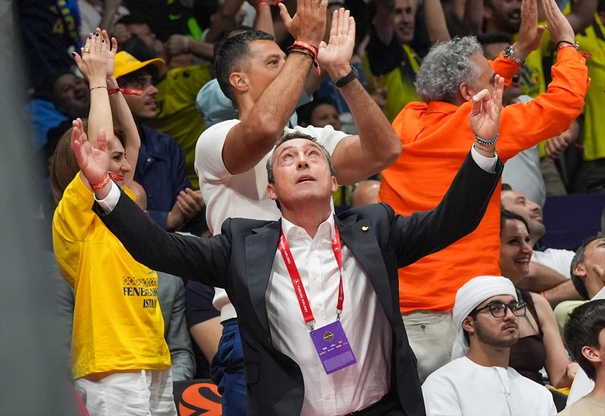 Fenerbahçe'nin EuroLeague başarısı sonrası Ali Koç'tan şampiyonluk gözyaşları! - Sayfa 2