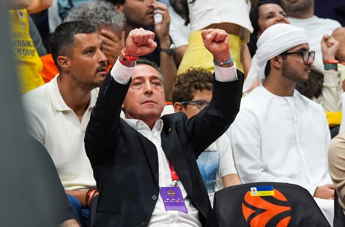 Fenerbahçe'nin EuroLeague başarısı sonrası Ali Koç'tan şampiyonluk gözyaşları! - Sayfa 3