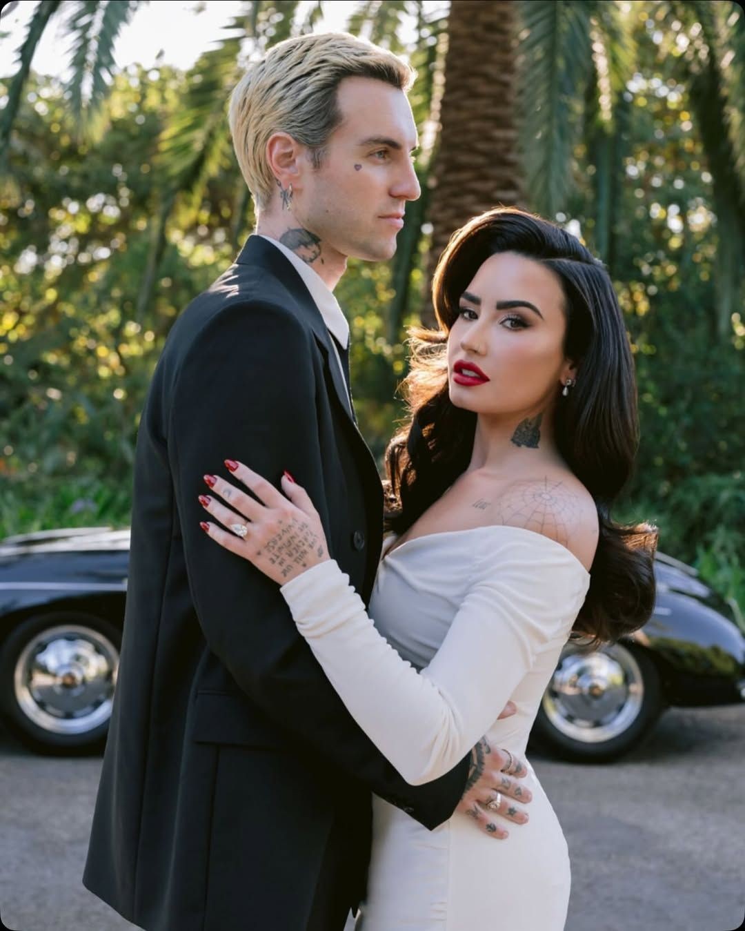 Dünyaca ünlü şarkıcı Demi Lovato, 3 yıllık aşkıyla evlendi! - Sayfa 4