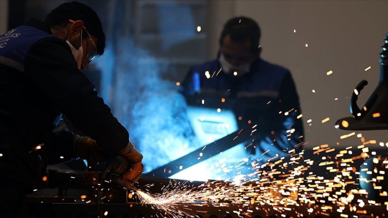 Türkiye'nin en büyük sanayi şirketleri açıklandı! TÜPRAŞ zirvedeki yerini korudu, Ford otomotiv yükselişte - Sayfa 3