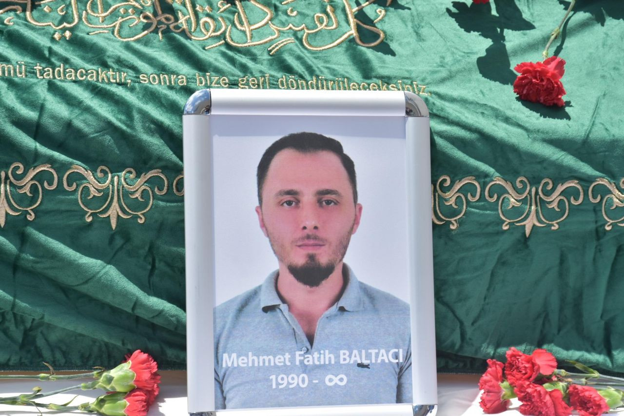 Dekoratif kemerin altında kalıp can veren Doktor Mehmet Baltacı ile eşi Güler Baltacı çocukluk aşkıymış - Sayfa 7