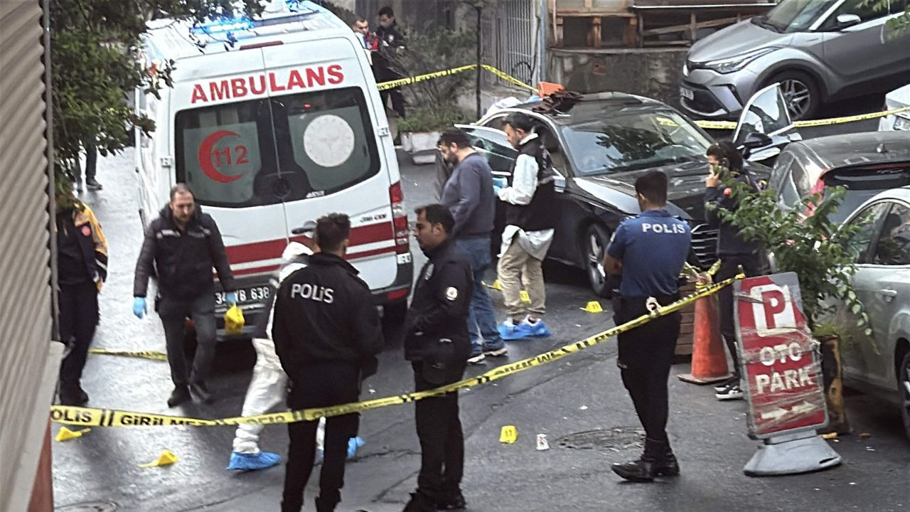 Kağıthane’de otomobile silahlı saldırı! İsmet Göksal'ı geçtiği sokakta bekleyip çapraz ateşle infaz ettiler - Sayfa 11