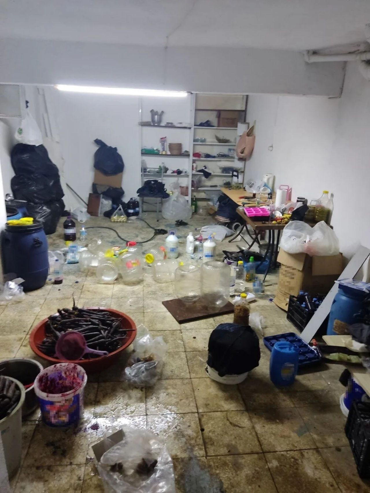 Mide bulandıran görüntüler! Alanya’da sağlıksız şalgam imalathanesi kapatıldı - Sayfa 6