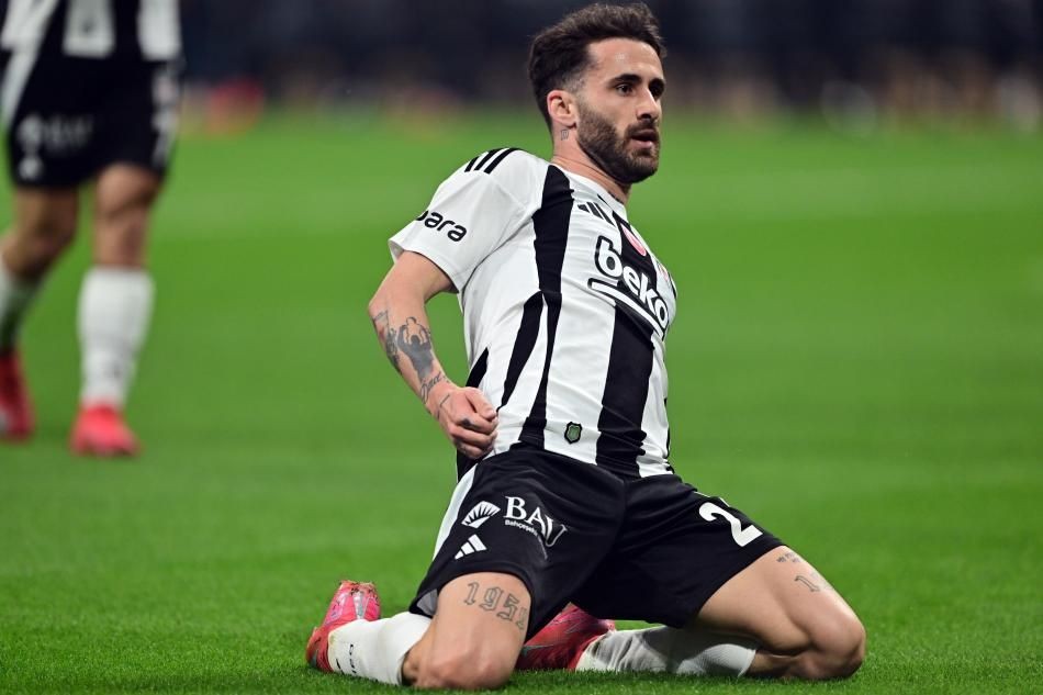 Galatasaray ve Beşiktaş arasında tarihe geçecek transfer operasyonu: Rafa Silva için flaş gelişme - Sayfa 3