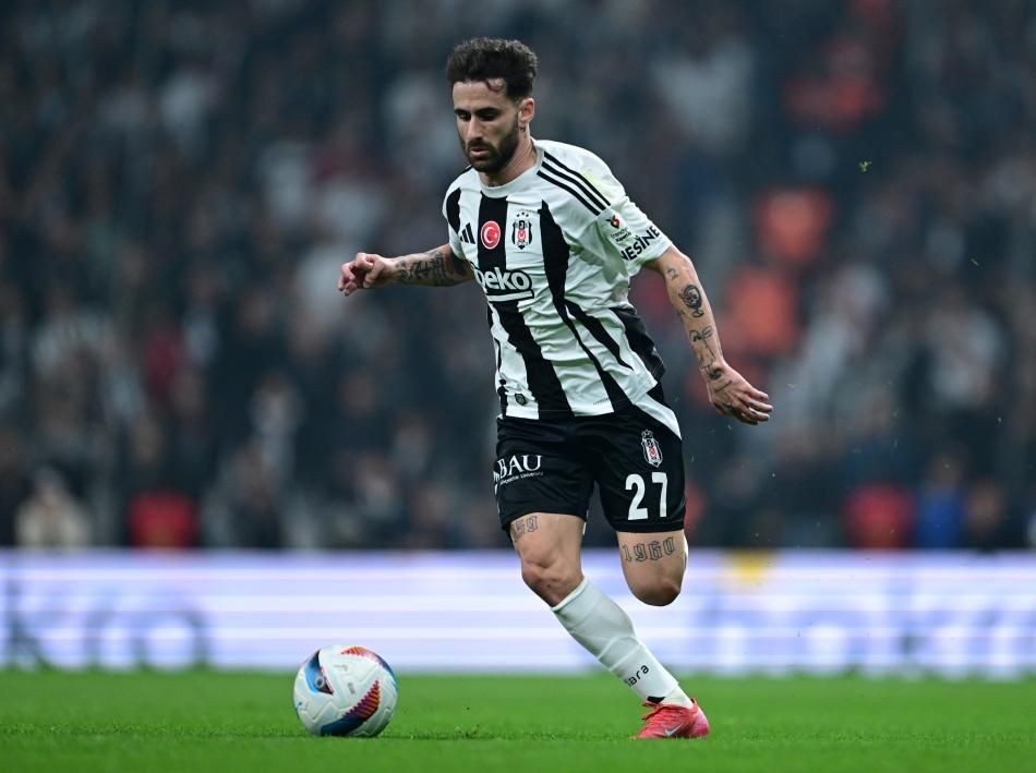 Galatasaray ve Beşiktaş arasında tarihe geçecek transfer operasyonu: Rafa Silva için flaş gelişme - Sayfa 4