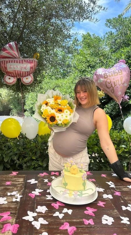 Gizem Karaca'nın bebeğinin cinsiyeti belli oldu - Sayfa 4