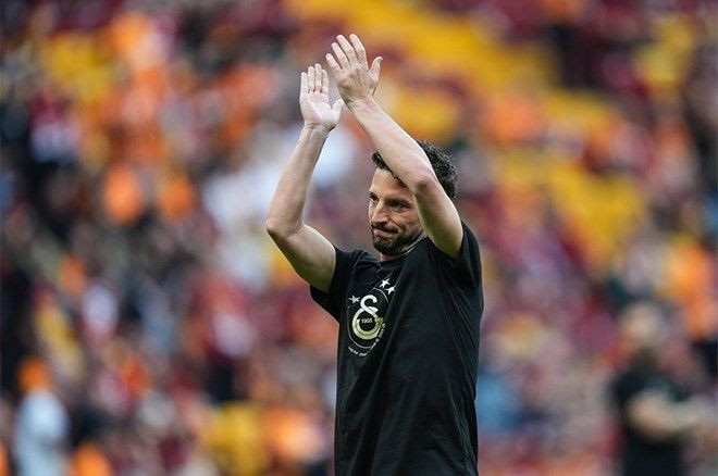 Fernando Muslera ve Dries Mertens Galatasaray formasıyla son maçına çıktı: Omuzlarda veda ettiler - Sayfa 3