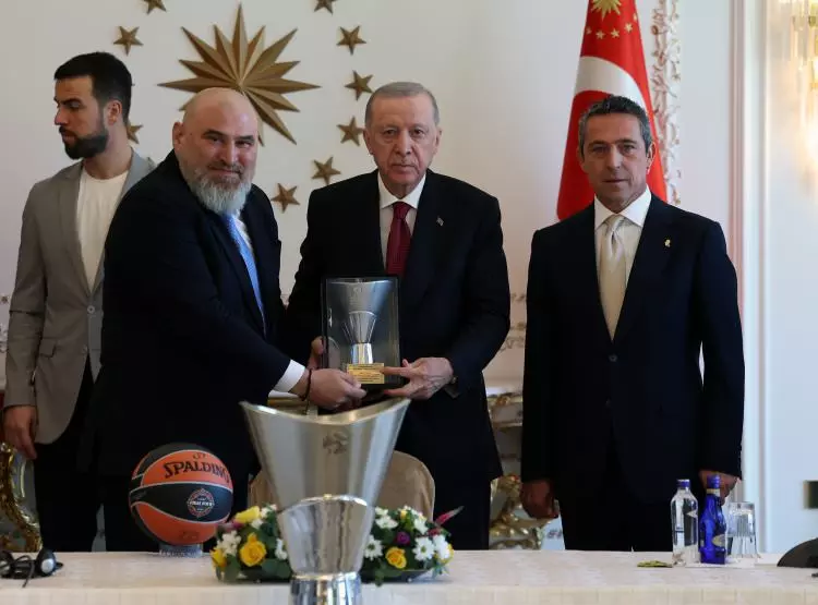 Cumhurbaşkanı Recep Tayyip Erdoğan, Euroleague şampiyonu Fenerbahçe'yi kabul etti - Sayfa 6