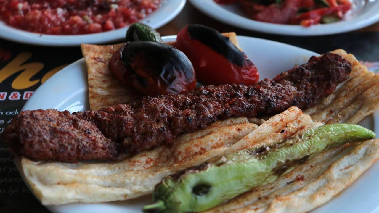 Kebabın başkenti Adana'da skandallar zinciri: Bu kez de 2.5 ton at eti ele geçirildi - Sayfa 7
