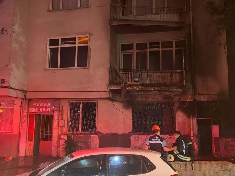 Zafer Partili avukat Erdoğan Varım'dan skandal! Suriyeli ailenin evini kundakladı...  Parayı alamayınca evi yaktı! - Sayfa 3