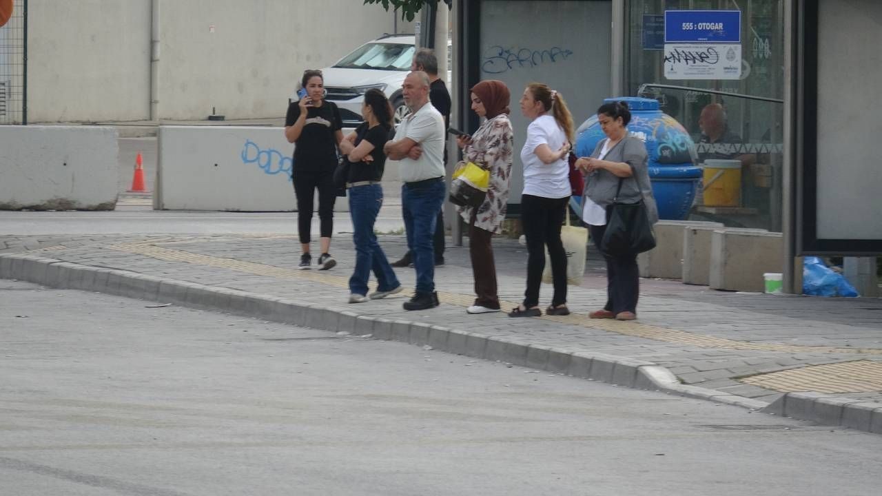İzmir'de grevin ikinci günü: DİSK temsilcisi 50 akrabasını İzmir belediyesinde işe sokmuş! Maaş talebi gündem oldu - Sayfa 4