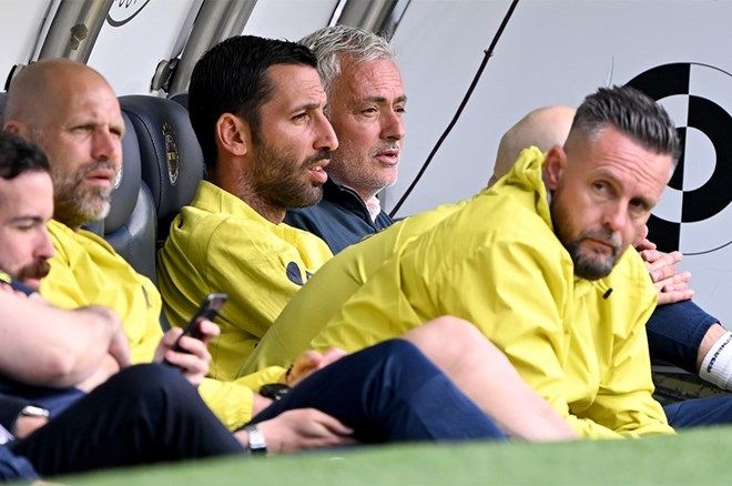 Jose Mourinho maç sonu resmen açıklandı: 3 ayrılan isim olacak! - Sayfa 2