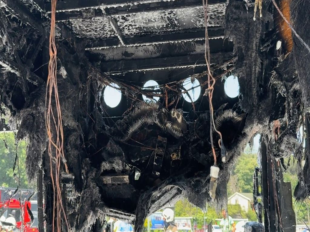 Sarıyer’de İETT otobüsü alev alev yandı! 25 yolcu saniyelerle ölümden döndü... - Sayfa 6