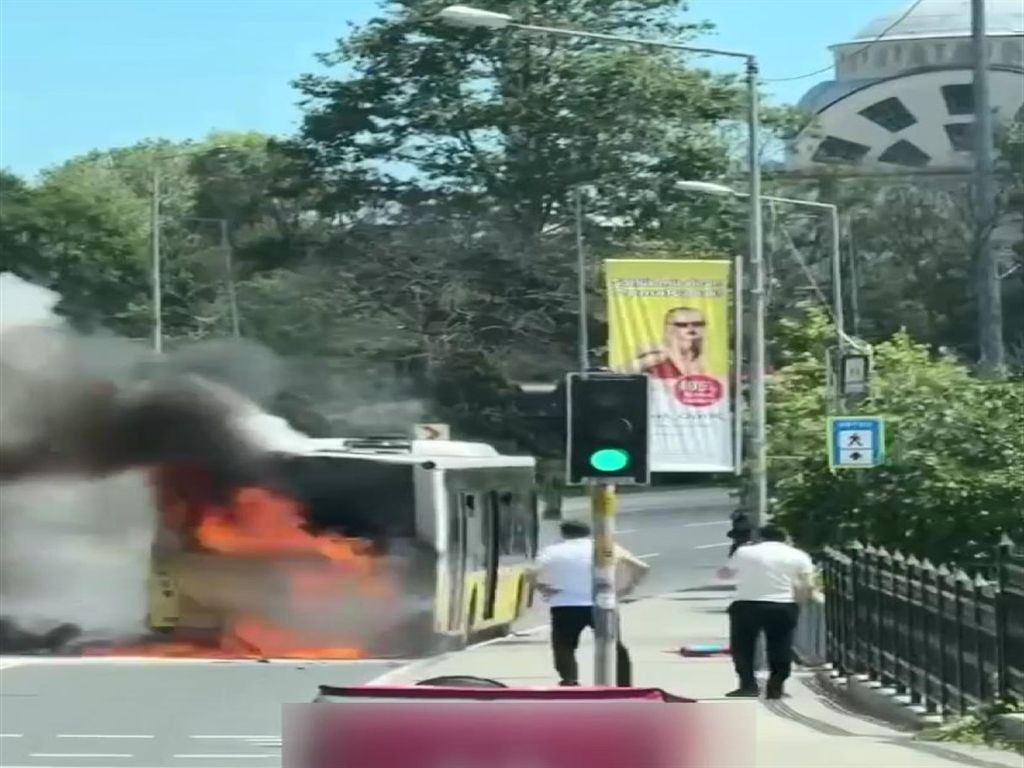 Sarıyer’de İETT otobüsü alev alev yandı! 25 yolcu saniyelerle ölümden döndü... - Sayfa 12