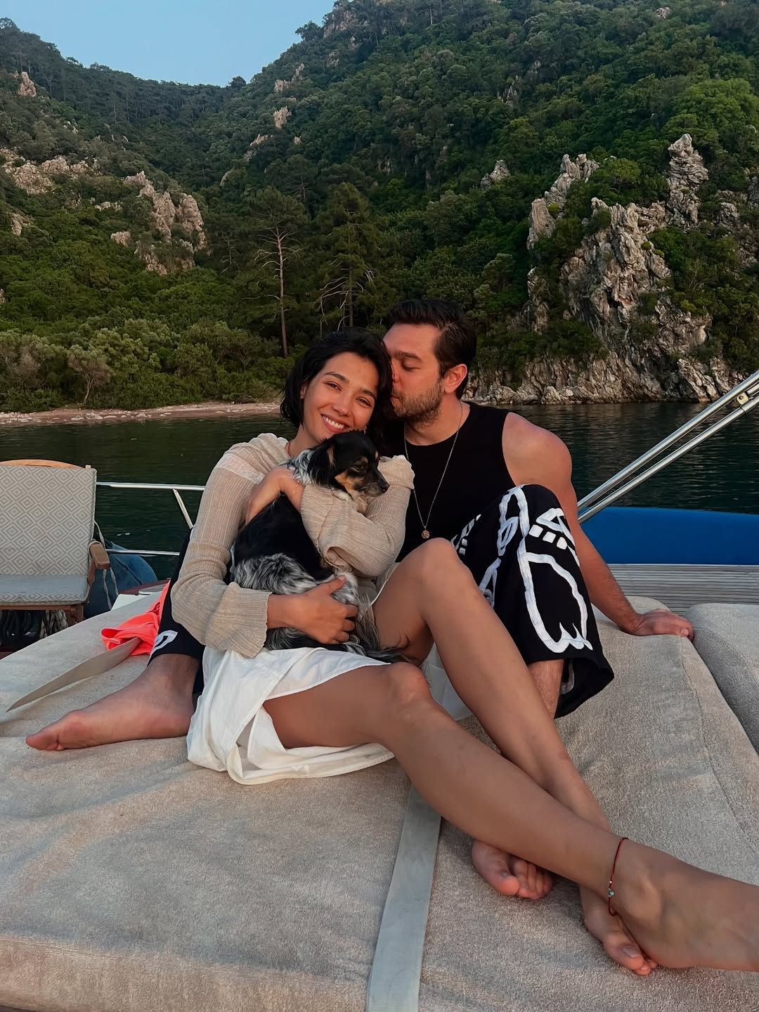 Aybüke Pusat ve Furkan Andıç’tan romantik tatil kareleri! Yeni imajı dikkat çekti - Sayfa 1