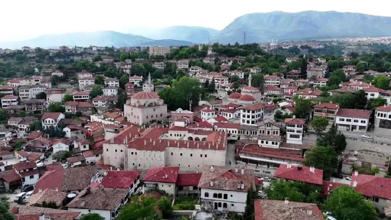 Safranbolu'da bayram coşkusu: Tarihi konaklar şimdiden %70 doluluk oranına ulaştı! - Sayfa 2