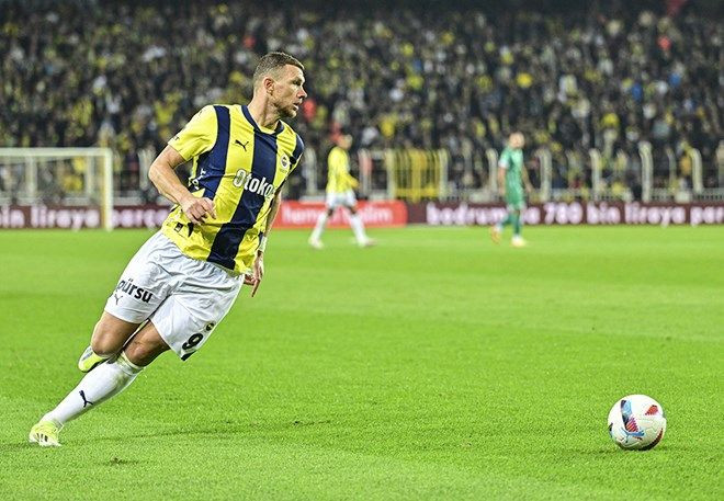 Edin Dzeko için flaş iddia: Real Madrid kancayı taktı! - Sayfa 7