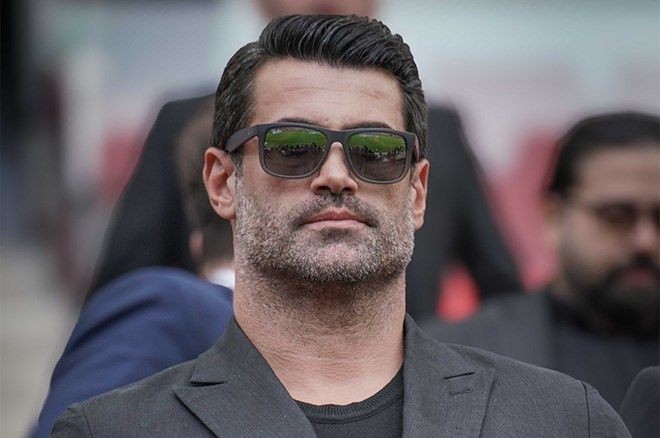 Volkan Demirel, "Sat" diyerek Fenerbahçe'nin 3 futbolcusunun üstünü çizdi - Sayfa 1