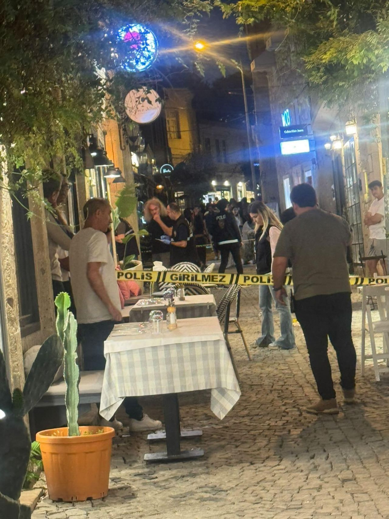 Vurulma anı ortaya çıktı: İş insanı Fatih Çil'e Alaçatı'da silahlı saldırı - Sayfa 5