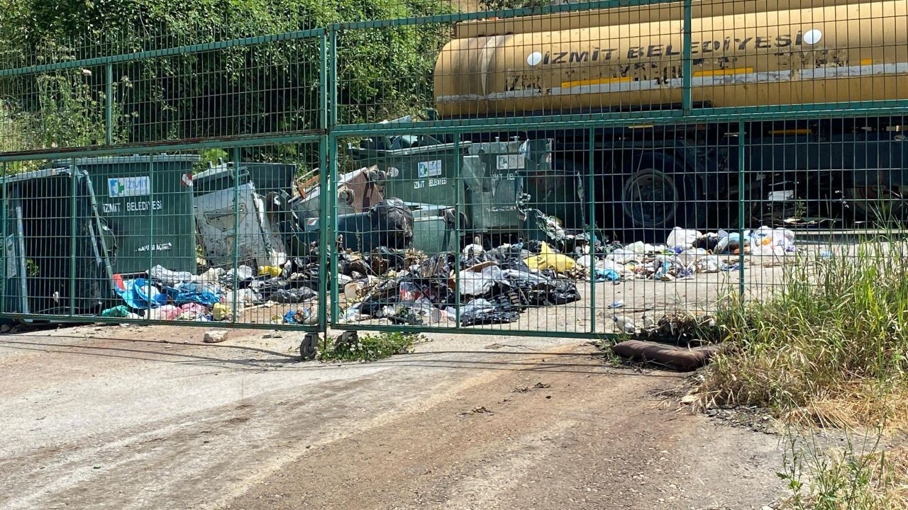 CHP'li İzmit Belediyesi’nden temizlik skandalı: Temizlik Müdürlüğü çöp içinde kaldı! - Sayfa 3
