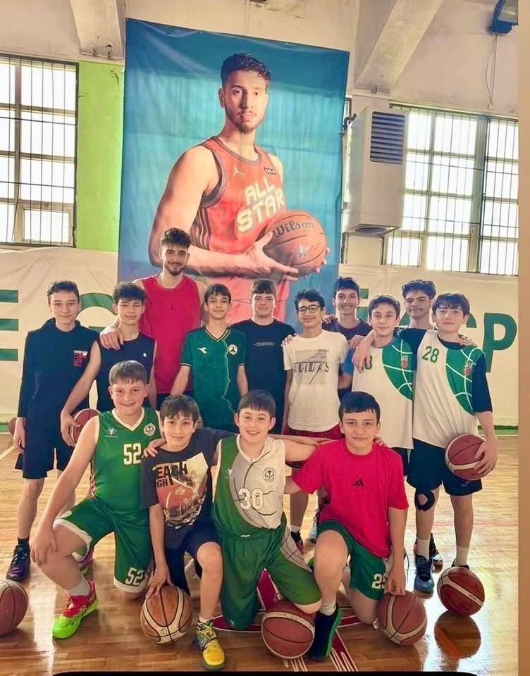 Türkiye'nin NBA'deki gururu Alperen Şengün kurbanını memleketi Giresun'da kesti - Sayfa 3
