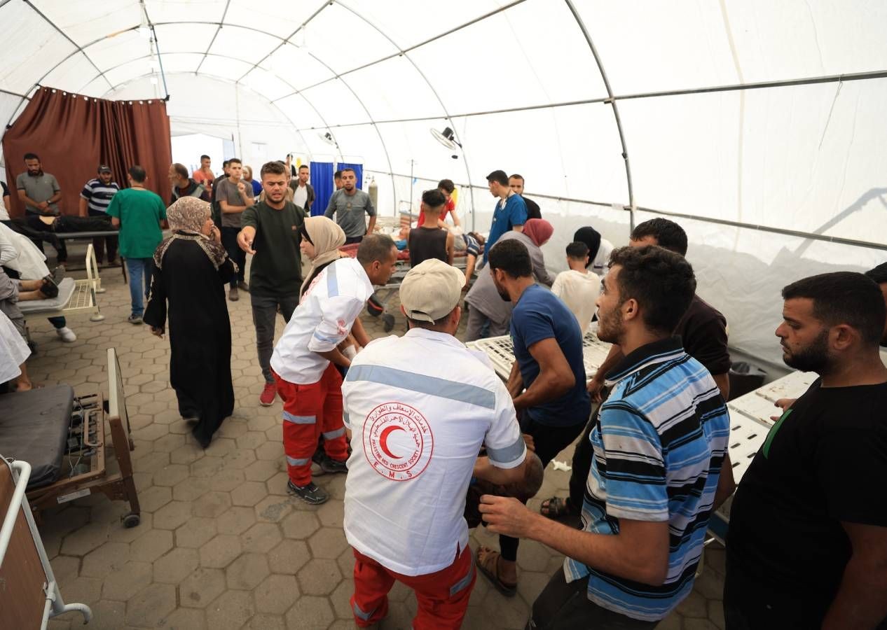 Gazze'de bayram namazı enkazlar üzerinde kılındı... Katil İsrail, Kurban Bayramı sabahı saldırılarına devam etti - Sayfa 4