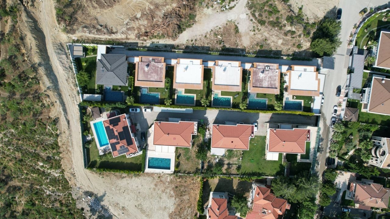 Arızayı kontrol etmek isterken akıma kapıldı... Ferdi Zeyrek'in elektrik akımına kapıldığı havuzlu site görüntülendi - Sayfa 4