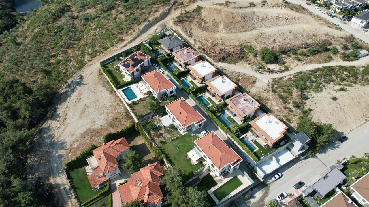 Arızayı kontrol etmek isterken akıma kapıldı... Ferdi Zeyrek'in elektrik akımına kapıldığı havuzlu site görüntülendi - Sayfa 5