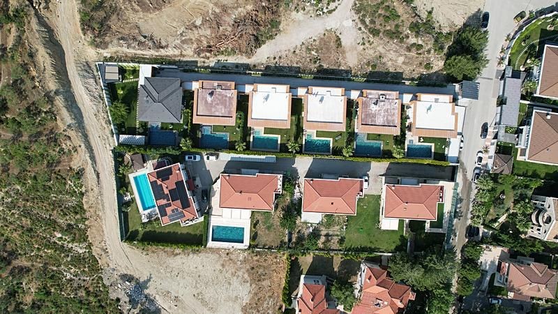 Arızayı kontrol etmek isterken akıma kapıldı... Ferdi Zeyrek'in elektrik akımına kapıldığı havuzlu site görüntülendi - Sayfa 3