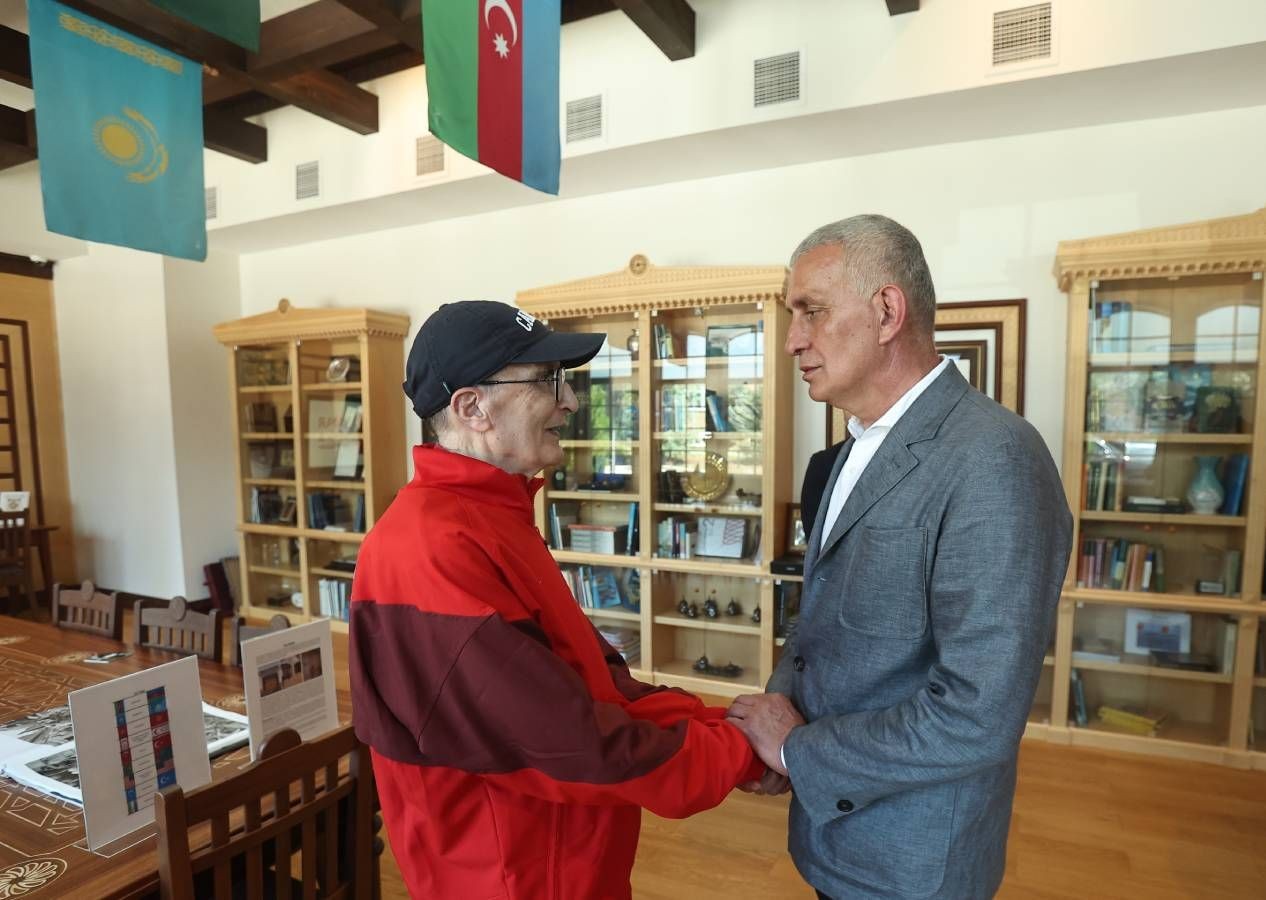 ABD galibiyeti sonrası Aziz Sancar'a ziyaret: Merih'e kitap imzaladı, "Tanrı Türkü Korusun!" notu düştü - Sayfa 4