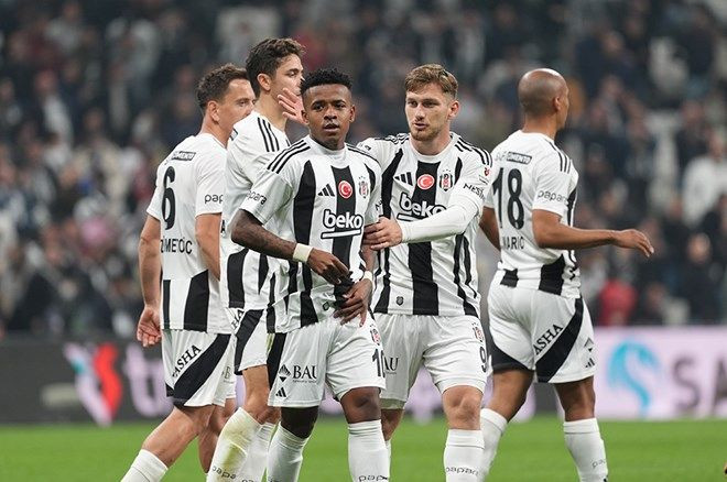 Dünyanın en iyi takımları açıklandı: Galatasaray ile Fenerbahçe arasında 1 puanlık fark - Sayfa 16