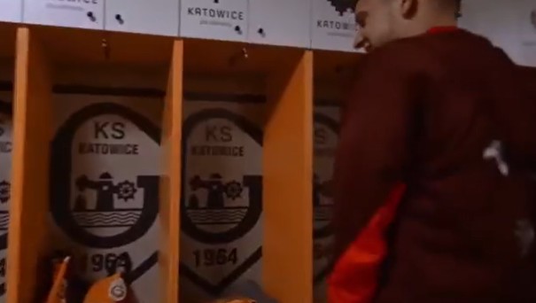 Fenerbahçe'nin Yıldızının Dolabında GS Store Poşeti Çıktı - Sayfa 4