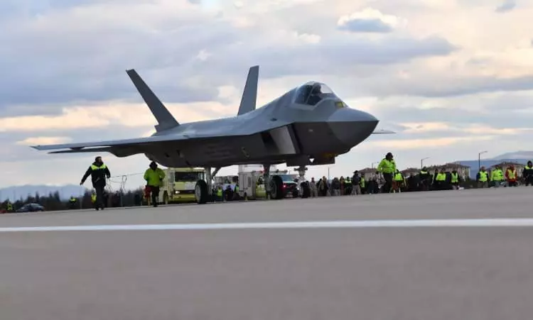 Türk'ün gökyüzündeki gücü: Dev satış sonrası KAAN'ı yere göğe sığdıramadılar! - Sayfa 14