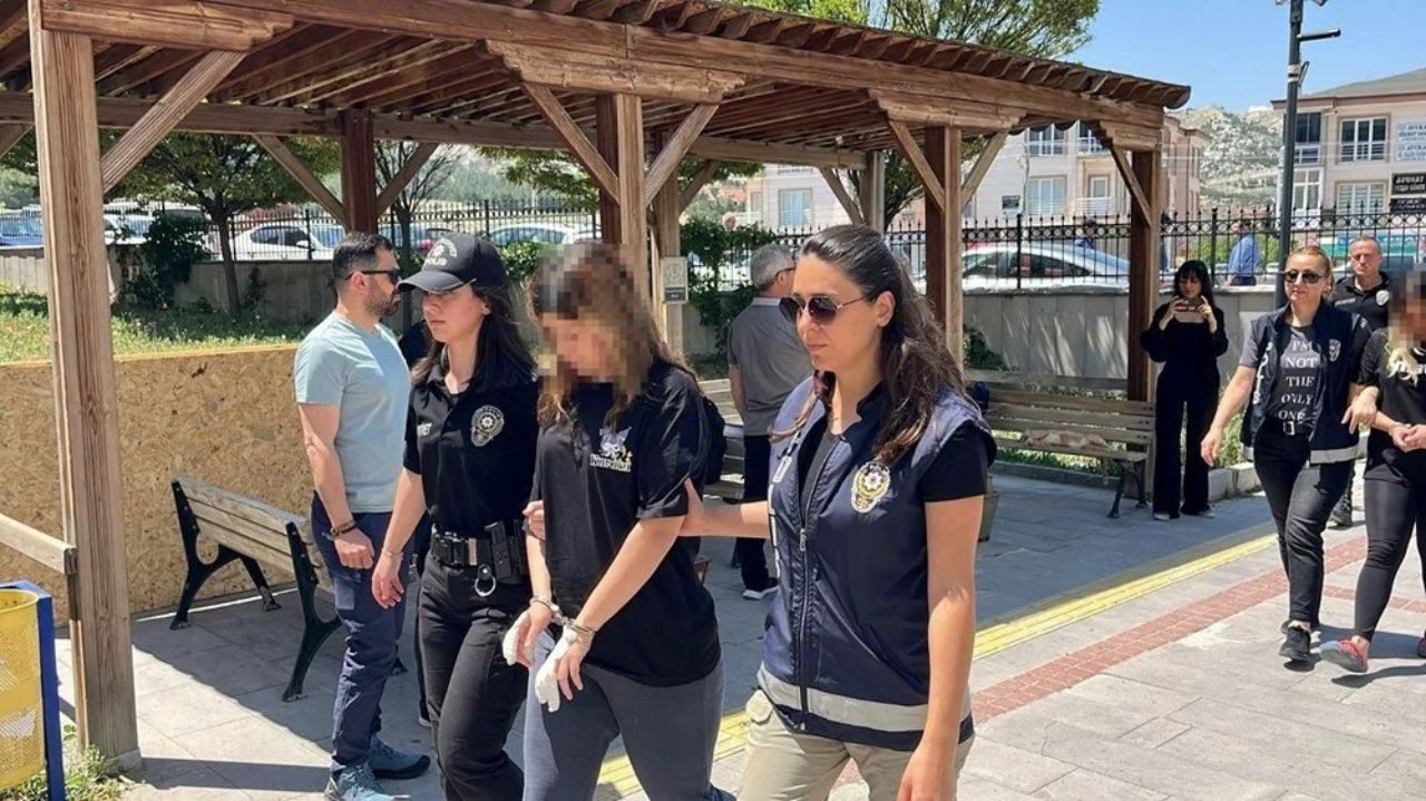 Katil zanlısının ellerinde bandaj dikkat çekti! Özge Bedir, 36 günlük bebeğinin yanında öldürüldü - Sayfa 5