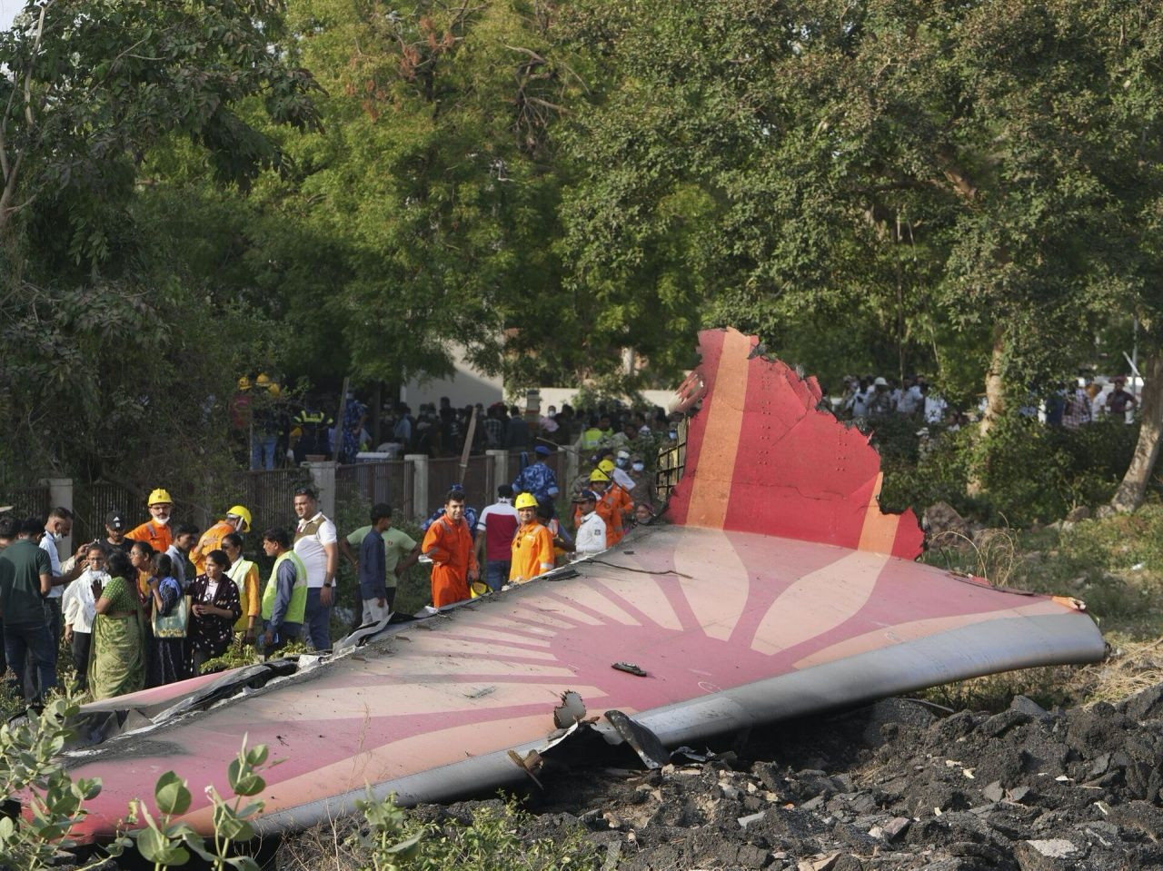 Hindistan’da uçak faciası! Havayolu şirketi hayatını kaybedenlerin ailelerine 115 bin dolar tazminat ödeyecek - Sayfa 5
