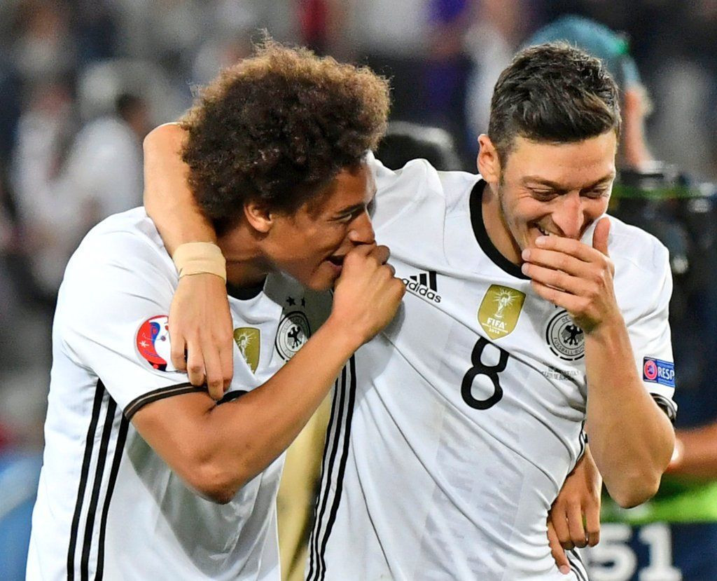 Leroy Sane'yi Galatasaray'a getiren isim Mesut Özil! Bu haber Fenerbahçelileri çıldırtacak - Sayfa 6