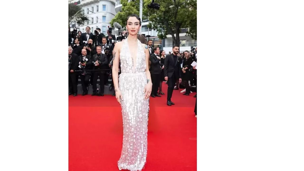 Birce Akalay ve Hakan Kurtaş'dan tatil kareleri: Romantizm rüzgarları esti! - Sayfa 1
